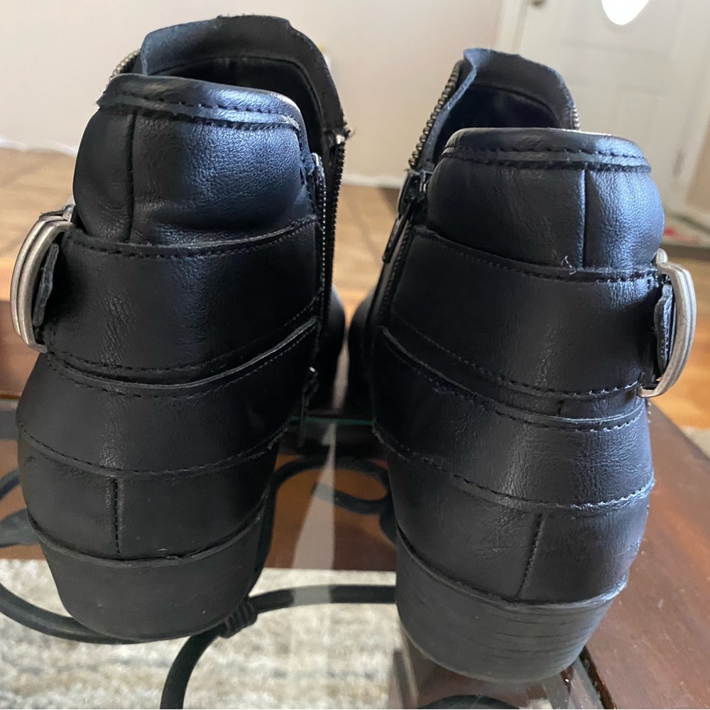 Booties - Picture 12 of 12